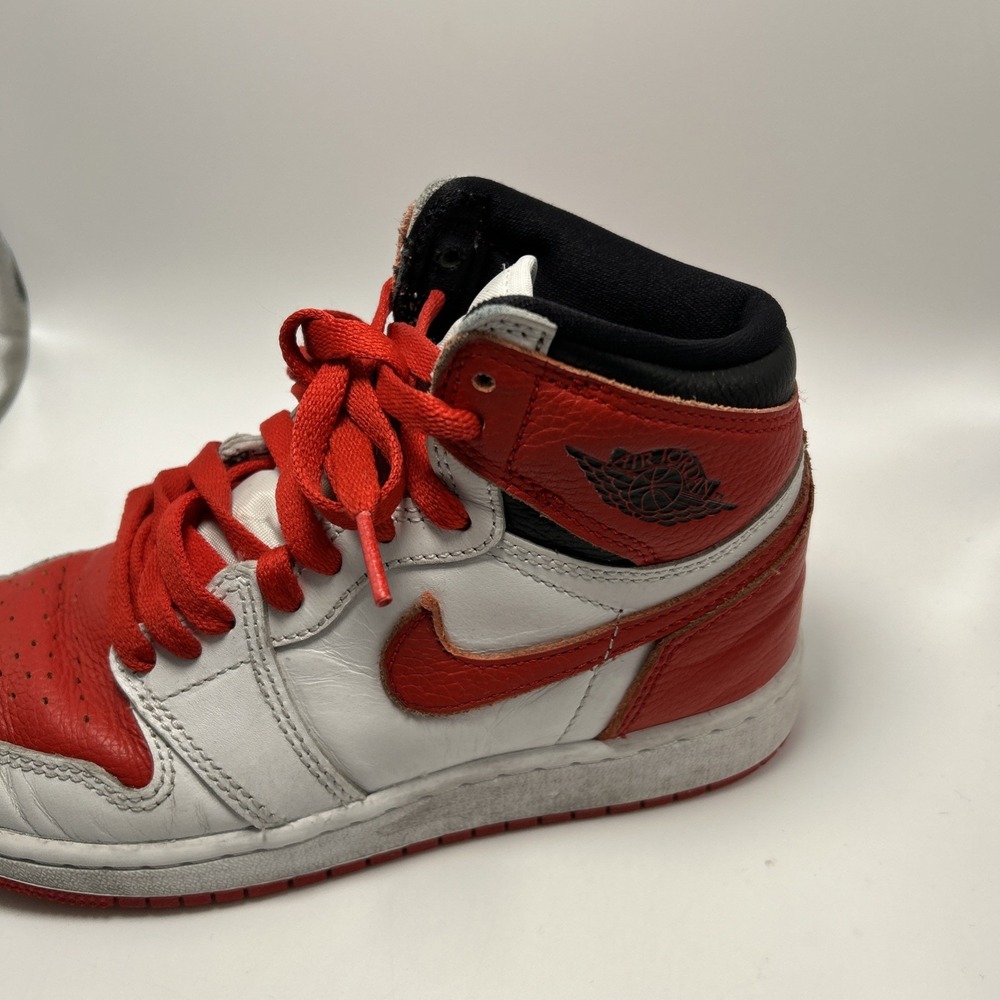 Nike Air Jordan Retro 1 Red/White Youth Size 3.5Y - Picture 15 of 16